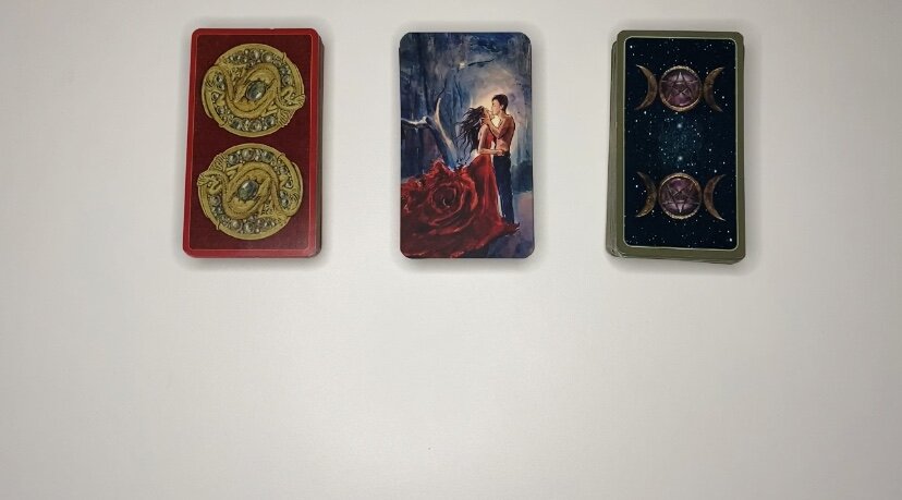 Любит, хочет, равнодушен? | Светлана Шульпина гадание таро | Дзен