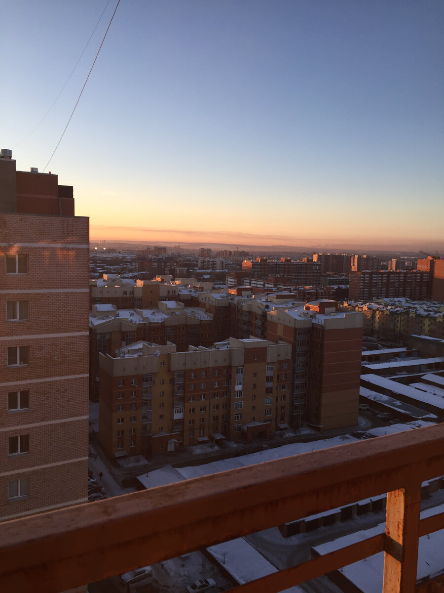 Вид на первые очереди Крылатого