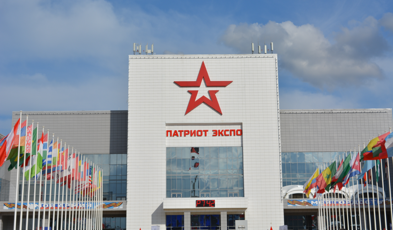 Где болт и кто орудовал болгаркой: российский танк 