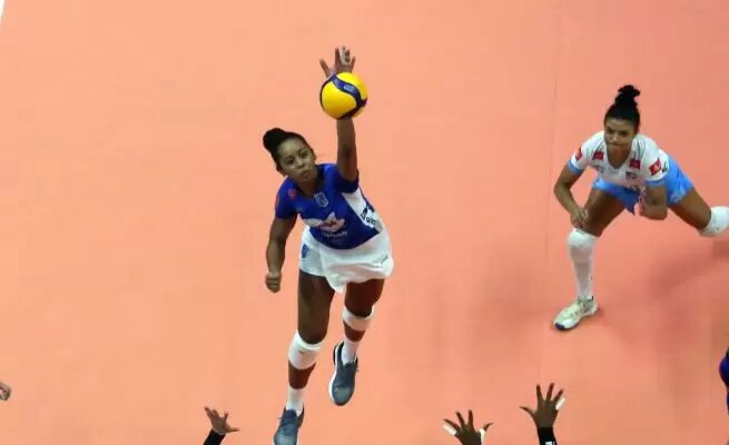 Киси Сезарио (Итамбе Минас) - MVP турнира и лучшая диагональная