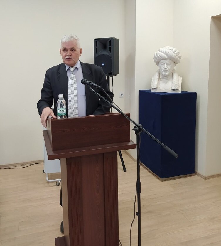Геннадий Николаев