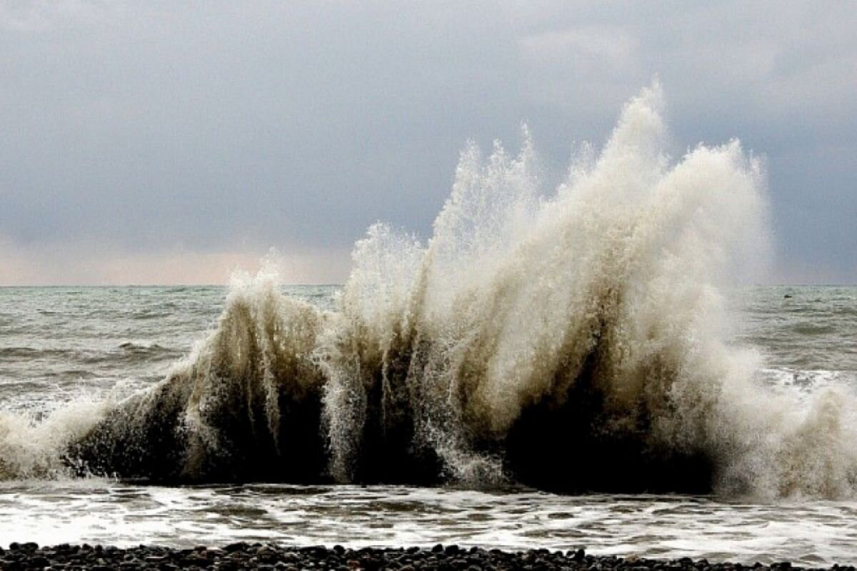 черное море шторм