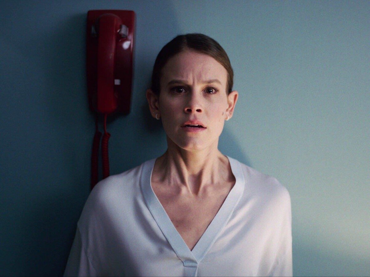 Сози Бэйкон в роли Роуз