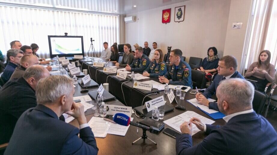     Важные изменения в законе о надзорной деятельности обсудили в правительстве региона