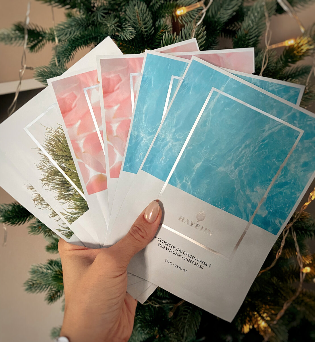 Подружкам добавлю в подарки вот такой микс из масок 🎄❄🥂