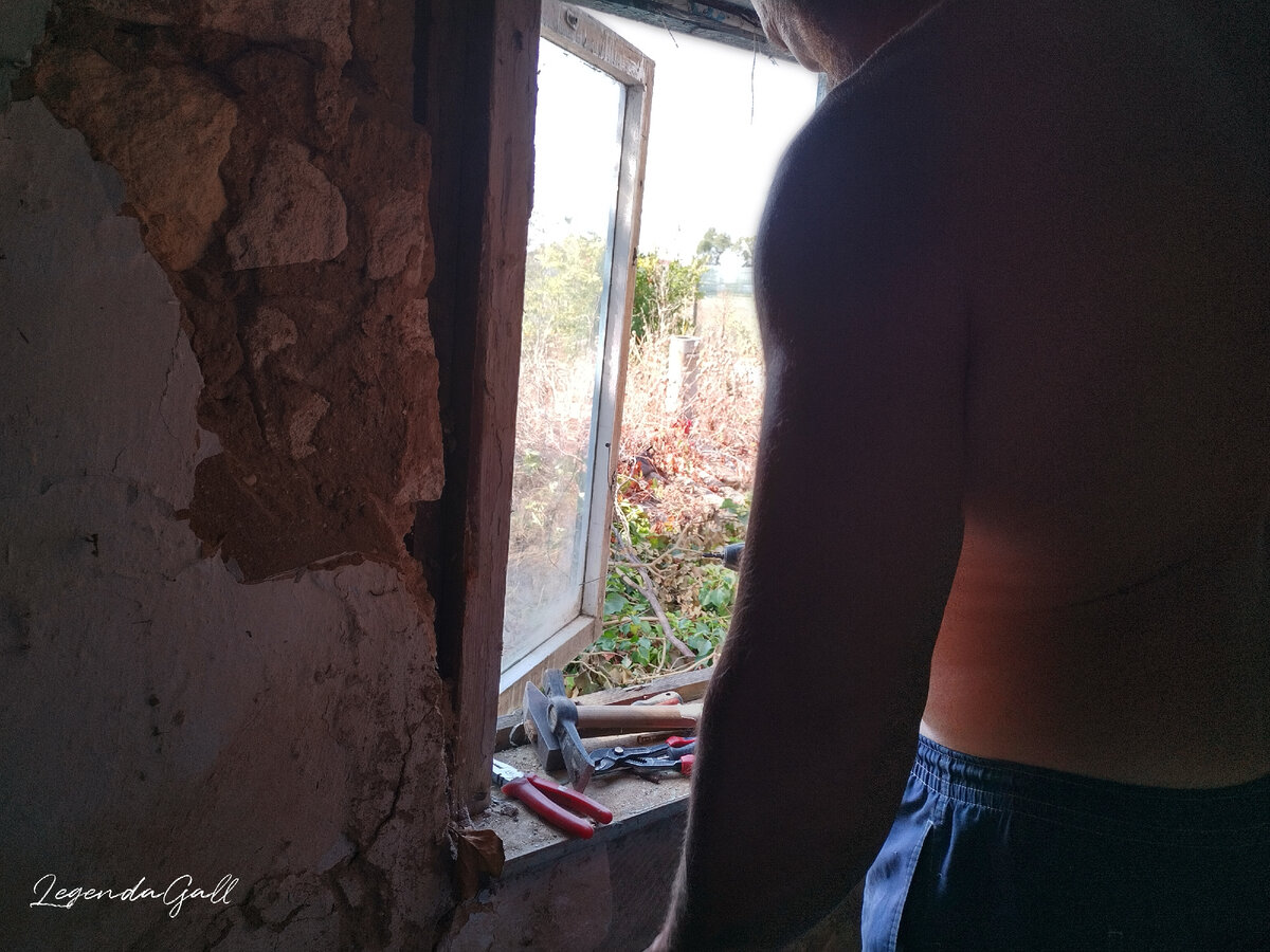 Оно даже открывается