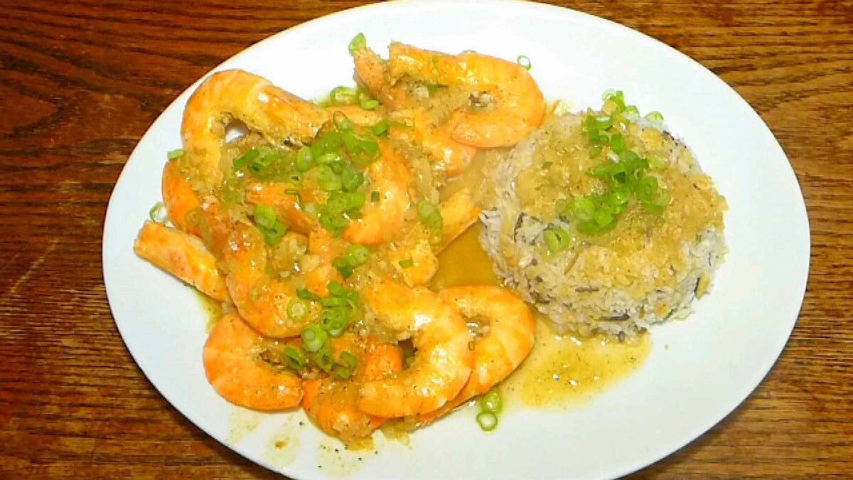 Вот они, креветки, жаренные в чесночном масле с газировкой!