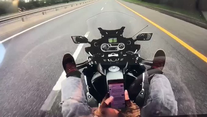 Во время съемок этого видео погиб человек. Речь идет о мотоблогере Артеме Болдыреве по прозвищу Болт. По словам очевидцев, трюки он исполнял на скорости около 150 км/ч. 
