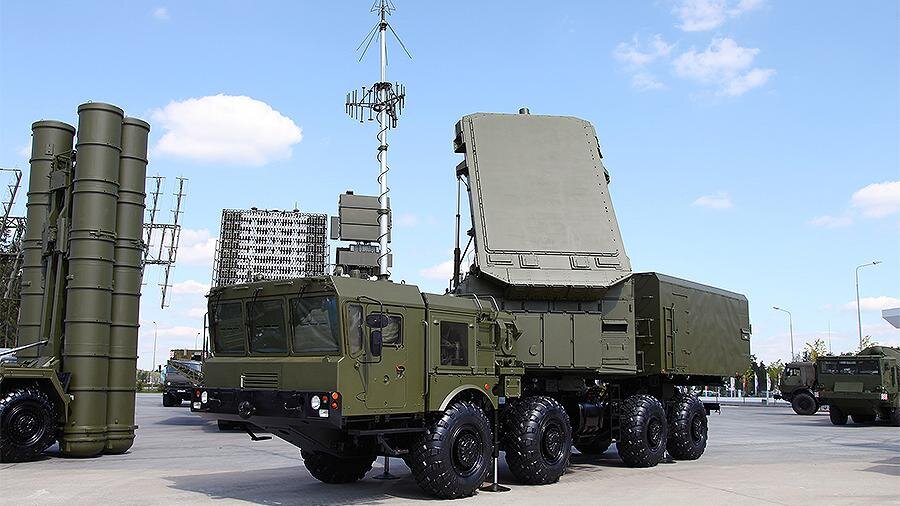 ЗРК С-500 "Прометей" готов к бою.