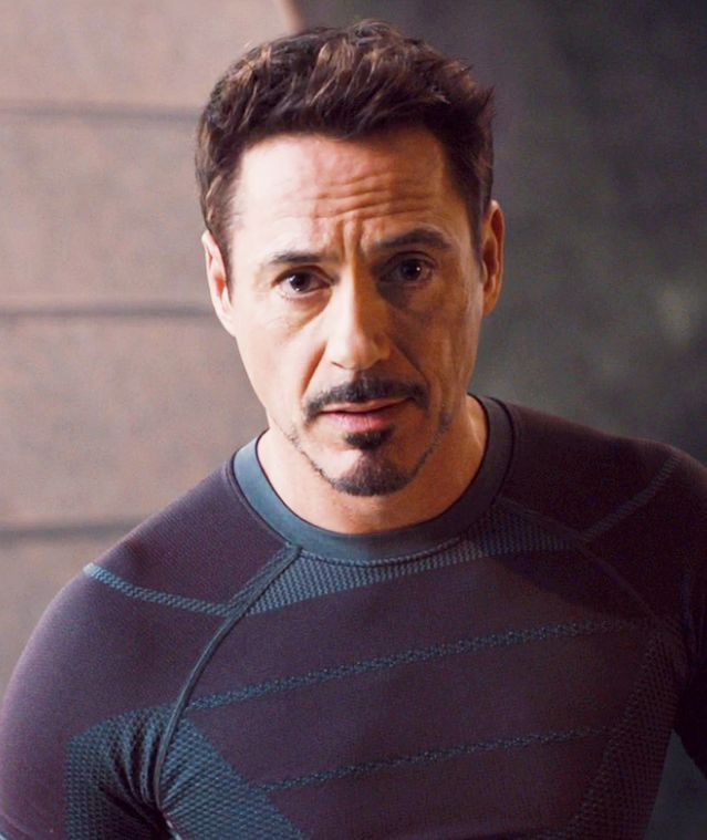 Фотография должна быть чётка и лучше когда на фото один человек.