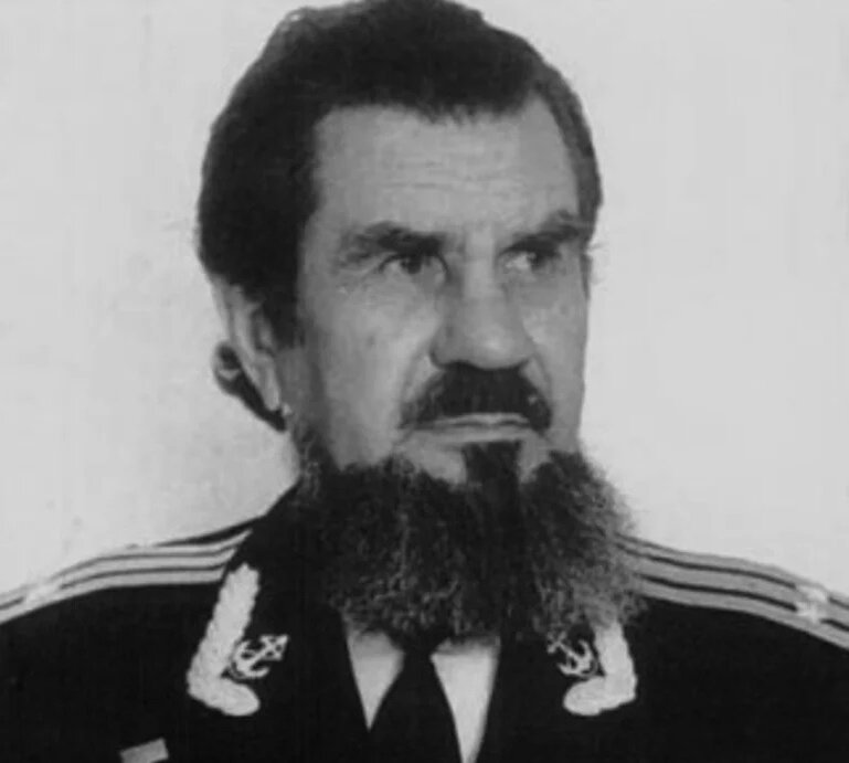 Леонов уже после войны с той самой бородой