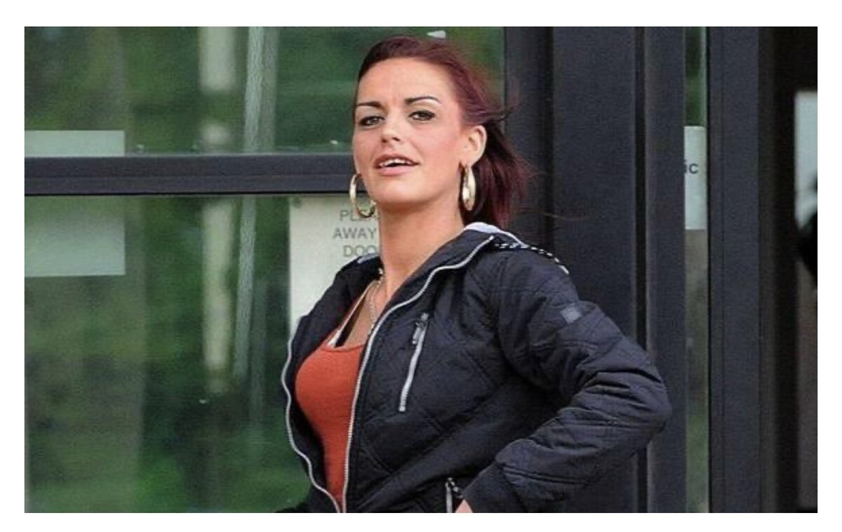 Сара Али в 2016 году