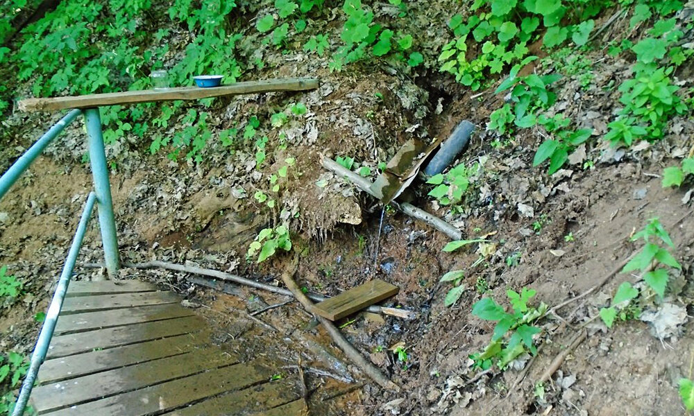 Святой источник