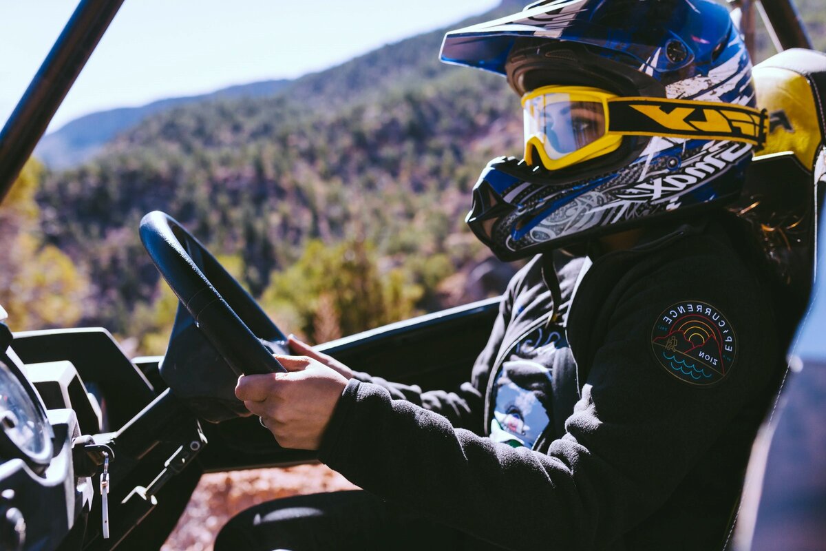 Картинка взята с фотобанка Unsplash. Автор — Edgar Chaparro.