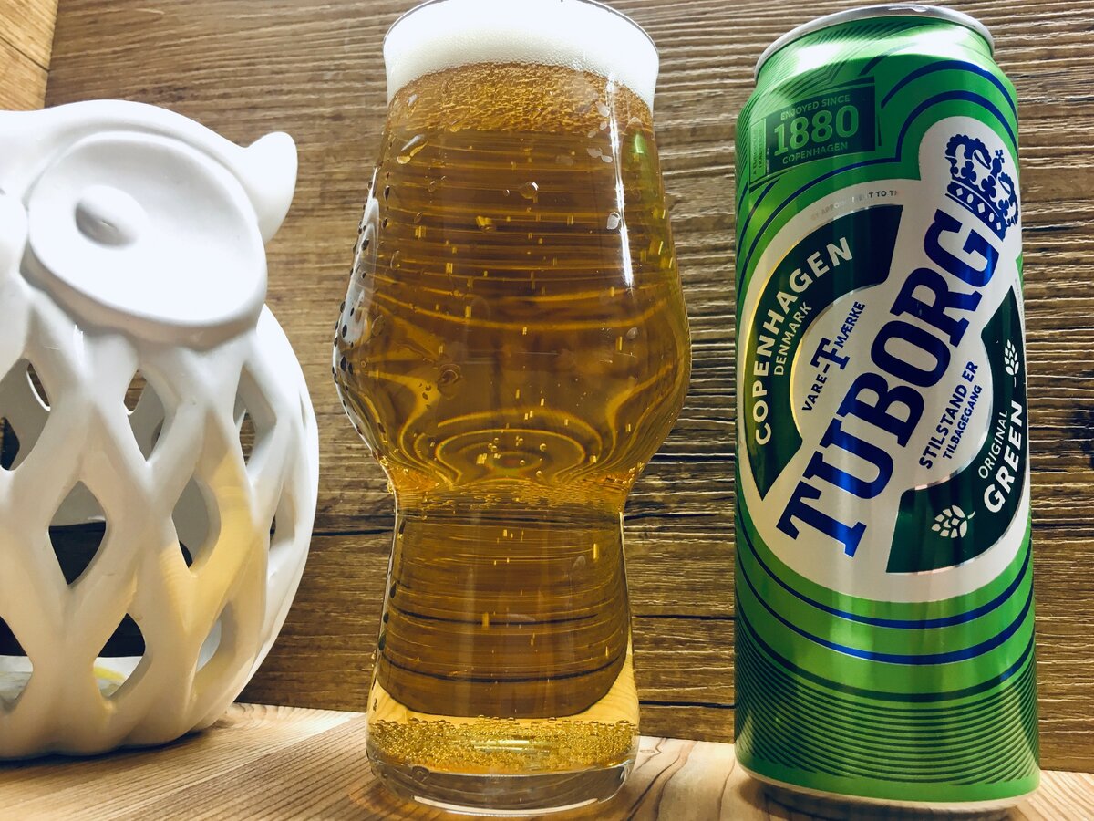 Пиво Tuborg Green в бокале Craft Master.