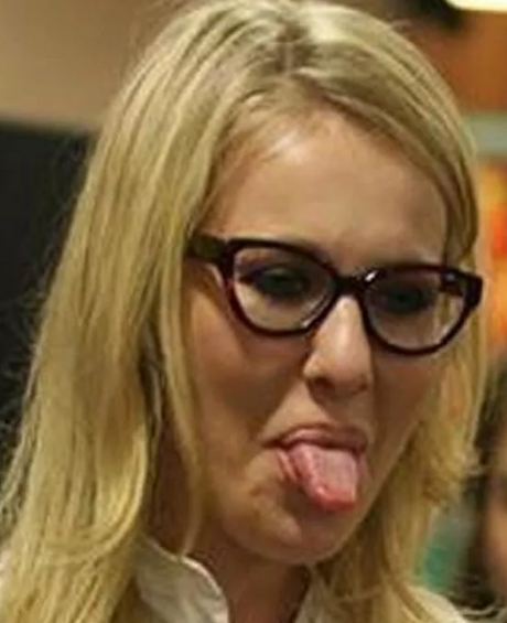 Круче всех и ярче звёзд, Ксения