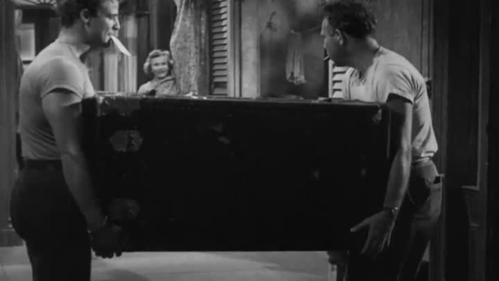 Накачанные парни в футболках - кто может быть более привлекательным? Источник: yandex.ru/images/