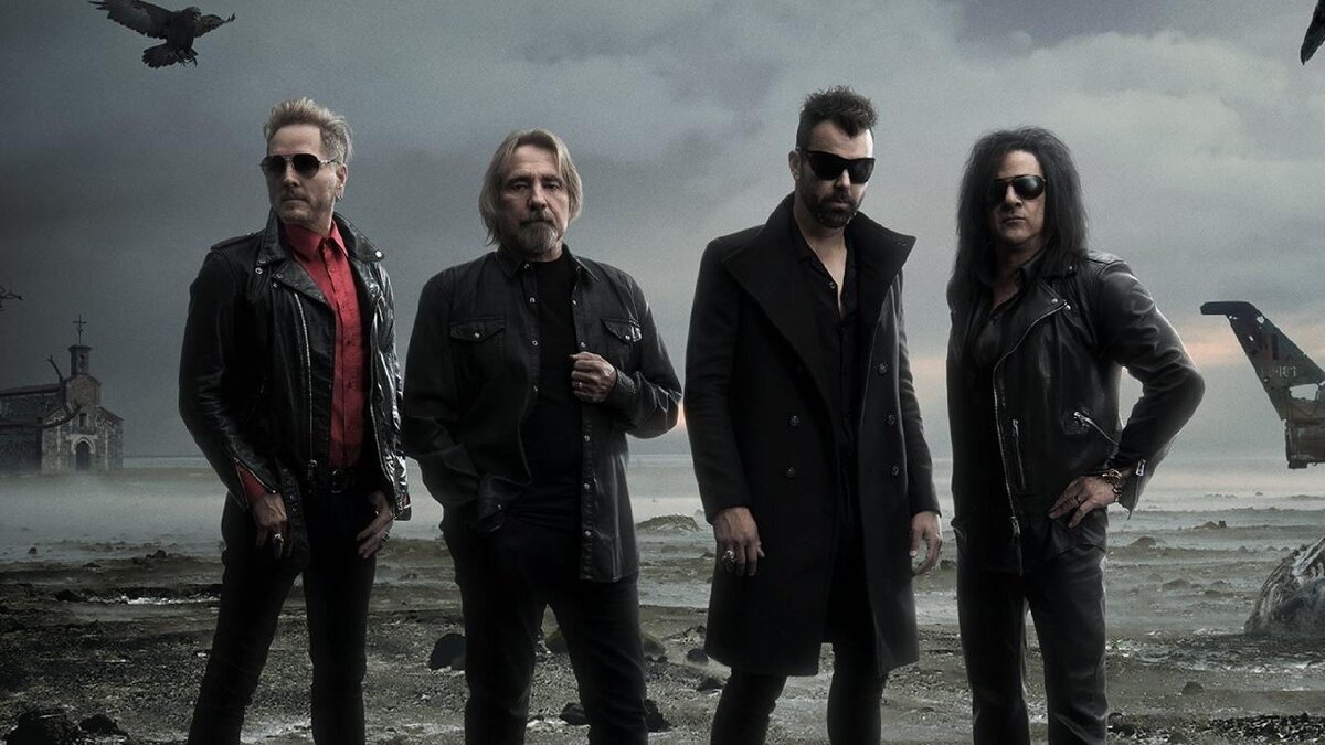 Deadland Ritual - (слева-направо) Мэтт Сорум, Гизер Батлер, Фрэнки Перес, Стив Стивенс