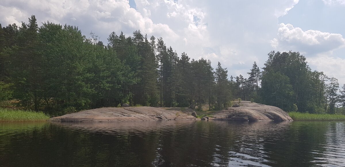 черемуховый рай река иска тюменская область. кильпола кемпинг. мыс черемуховый. гора красный камень чусовая. утес большой кокшаги высокая ель.
