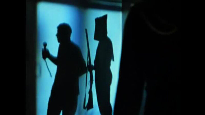 Мы дожили до времени, когда шутки о «законе гор» уже не смешны. Но проповедникам кровной мести скажем одно: законы гор соблюдайте у себя в горах. Кадр из фильма "Кавказская пленница"