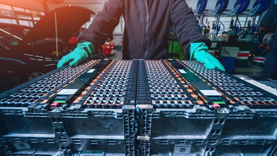DB Schenker запускает новый логистический сервис для зеленой мобильности