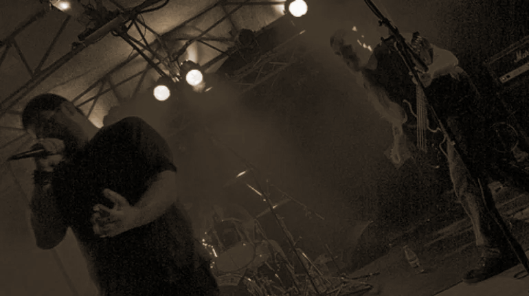 Тысяча дeвcmвeнuц