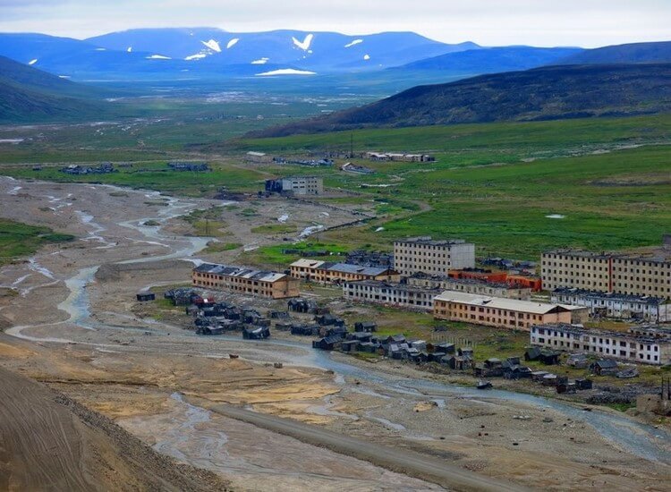 В Чукотском Автономном округе Иультинского района существует небольшой поселок с интересной историей под названием Иультин.