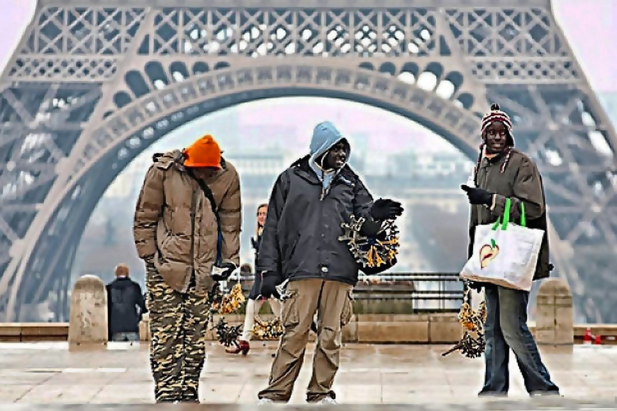 Негры в Париже. Знаменитые иммигранты Франции фото. До революции мигрантами в России были французы и итальянцы.