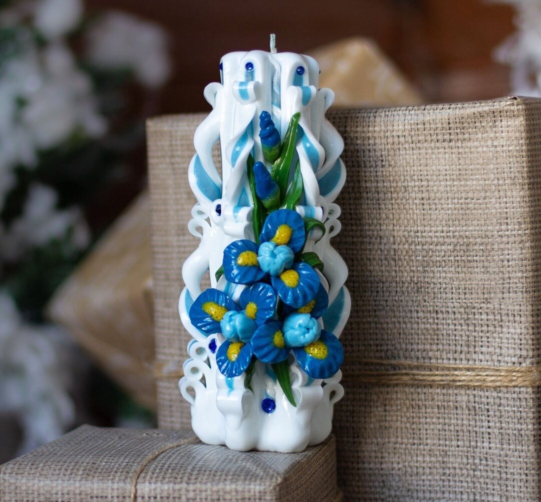 Свечу на фото сделала моя мама