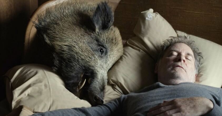 Кадр из фильма "Моя старушка", 2014.