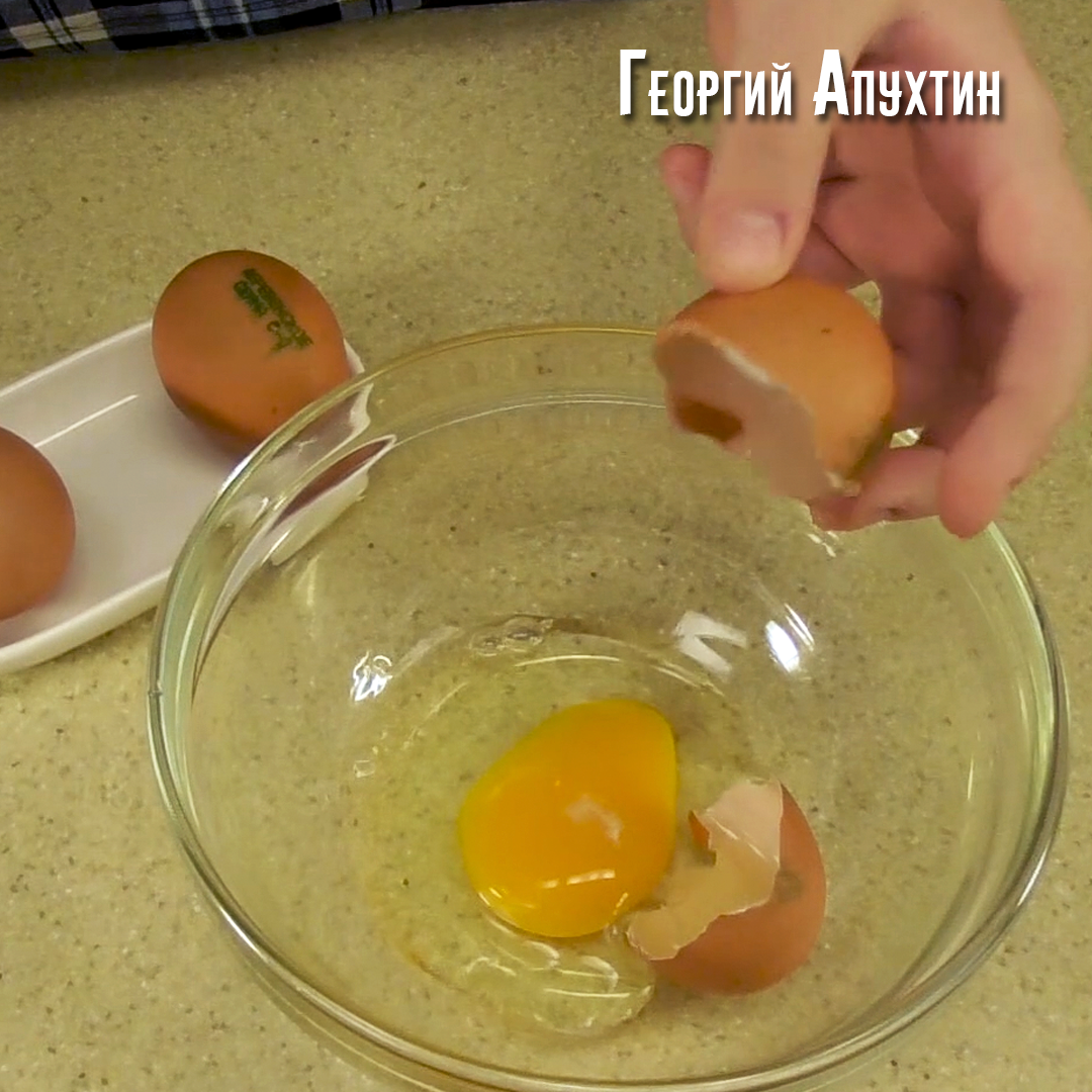 Колбаса в тесте. Георгий Апухтин пошаговый рецепт с фото.