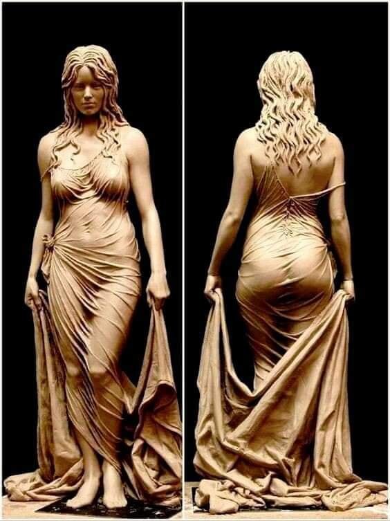 Потрясающая скульптура матери царя Соломона - Вирсавии. Автор этой работы - американский скульптор Бенджамин Виктор / Benjamin Victor.
Глина, покрытая бронзой. 2013г.