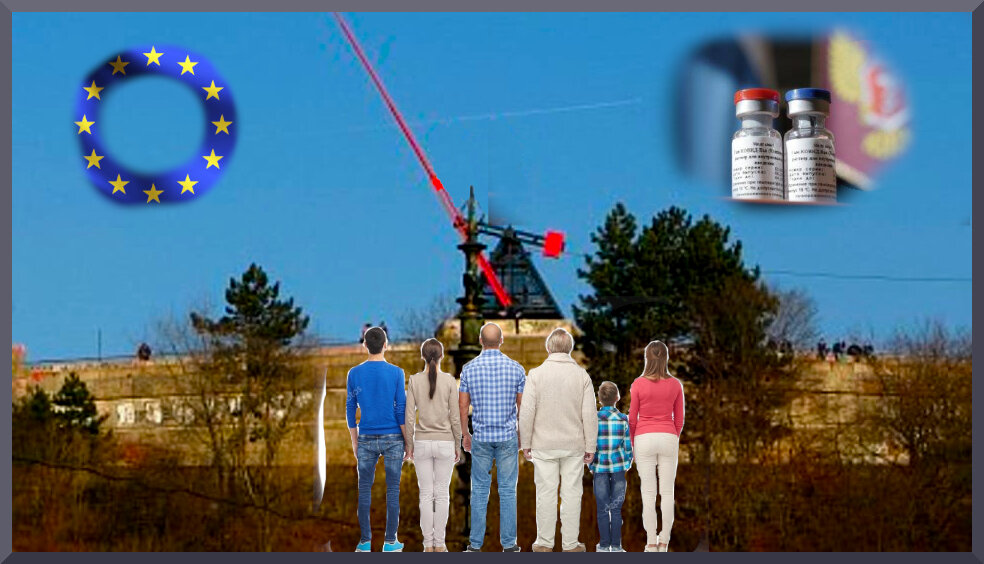 Маятник (движущийся), установлен на площади Летна в Праге, на постаменте памятника И.В.Сталина.