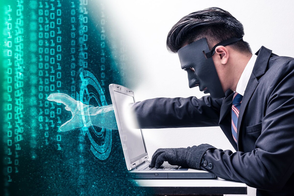 Вот так Некто может запустить руку в чужой кошелёк. https://finansportal.ru/wp-content/uploads/2020/08/AI_cybersecurity.jpg