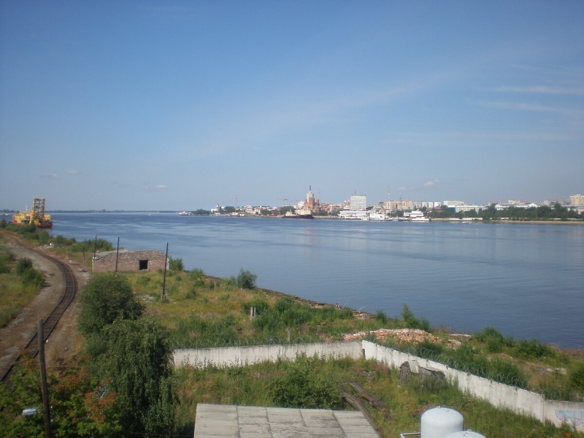 На левом берегу Северной Двины - путешествие началось. Фото автора