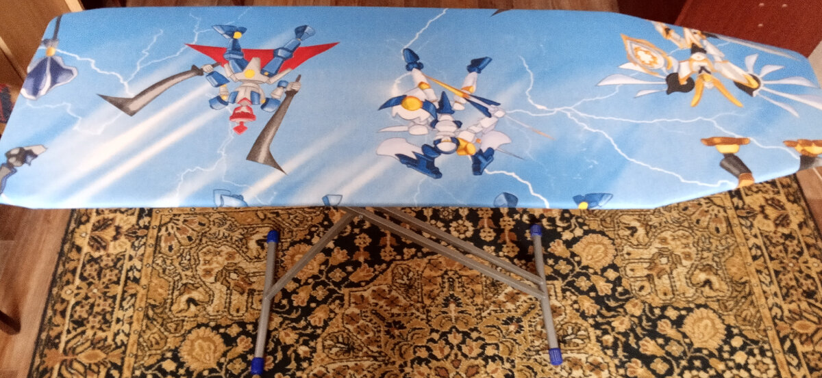 Гладильная доска незаменимая вещь для любой домашней хозяйки.