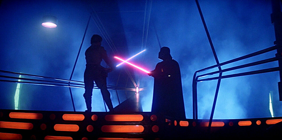 Люк и Дарт Вейдер. "Звездные войны: Империя наносит ответный удар" (Lucasfilm, 1980)