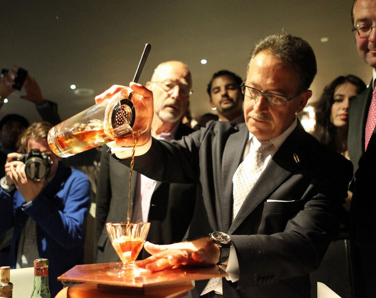 На нашей планете существует миллионы рецептов приготовления различных коктейлей, но есть среди них те, что успели набрать репутацию эксклюзивности , а главное ценой.