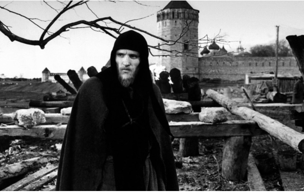 Анатолий Солоницын в фильме «Андрей Рублёв». Фото: www.kinopoisk.ru