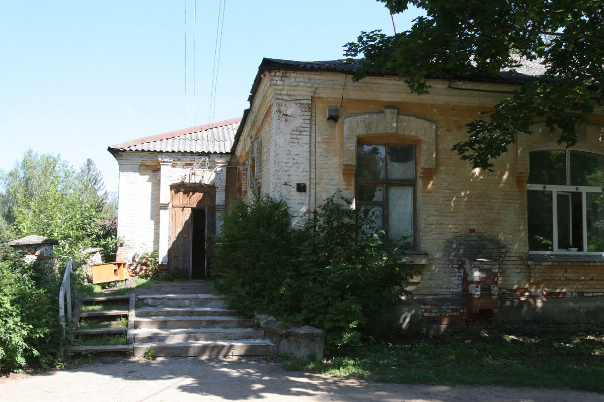 Истринская больница - прекрасная парковая зона, лес, пруд, старинные  корпуса. Историческое, культурное, материальное наследие | Разные времена |  Дзен