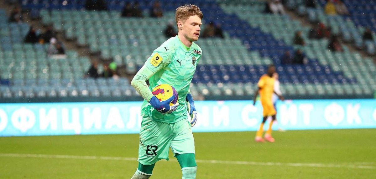 Голкипер "Сочи" Денис Адамов попал в сферу интересов "Зенита".