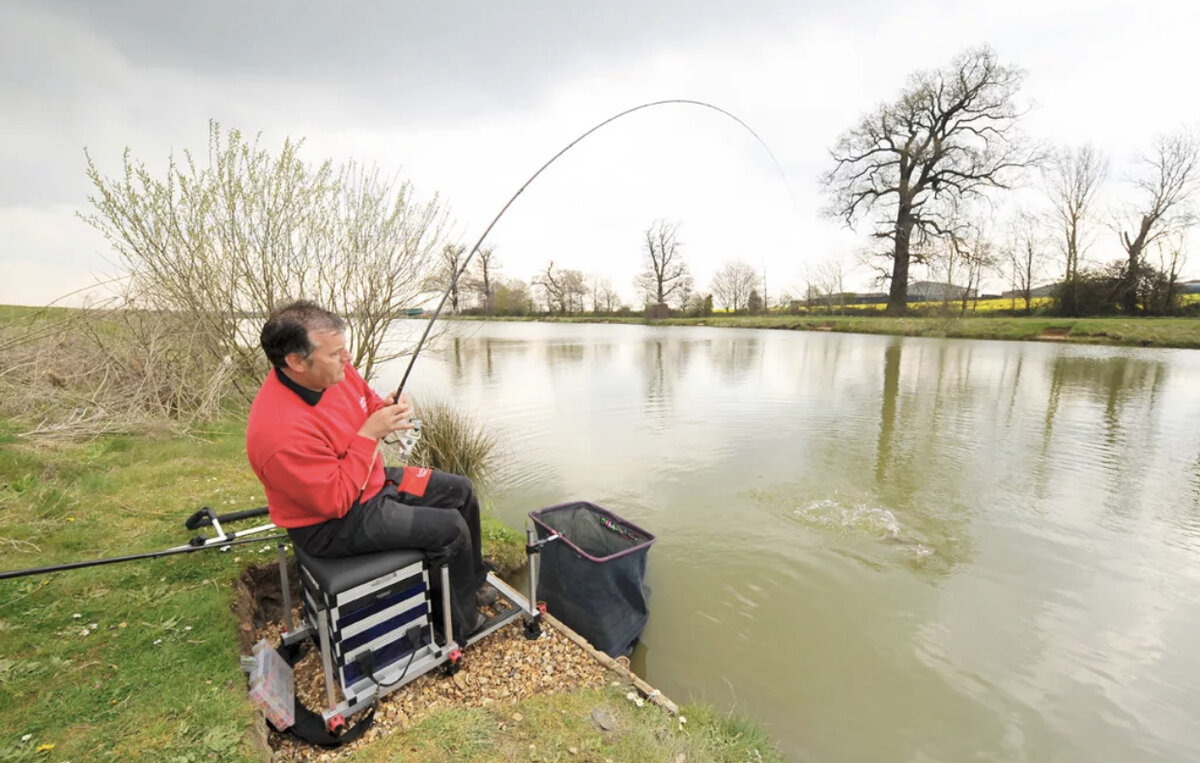 Фидер тамбов. Речной фидер. Видео обзор фидерных. Удилище фидерное maximus red devil frrd360h. Фидер для рыбалки.