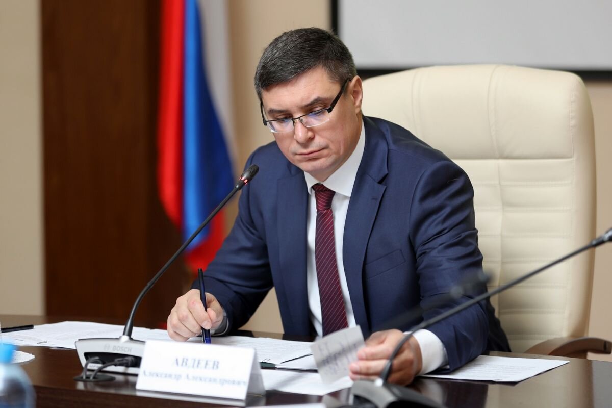    Трое жителей Владимирской области награждены медалью и почётными знаками