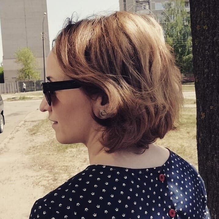 Не нашла ни одного фото того периода. Это уже через год.