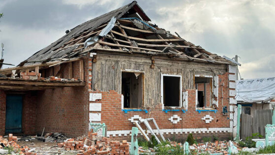    В Шебекино и Новой Таволжанке из-за обстрелов повреждены 150 тысяч кв. м кровли Анна Белая