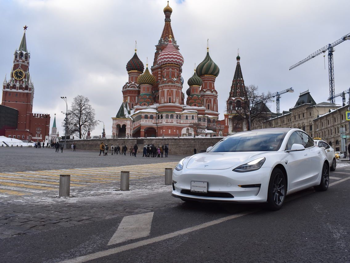 Примерно на начало 2019 года по всей стране стало около 1800 таких электромобилей, из них только около 300 в Москве.