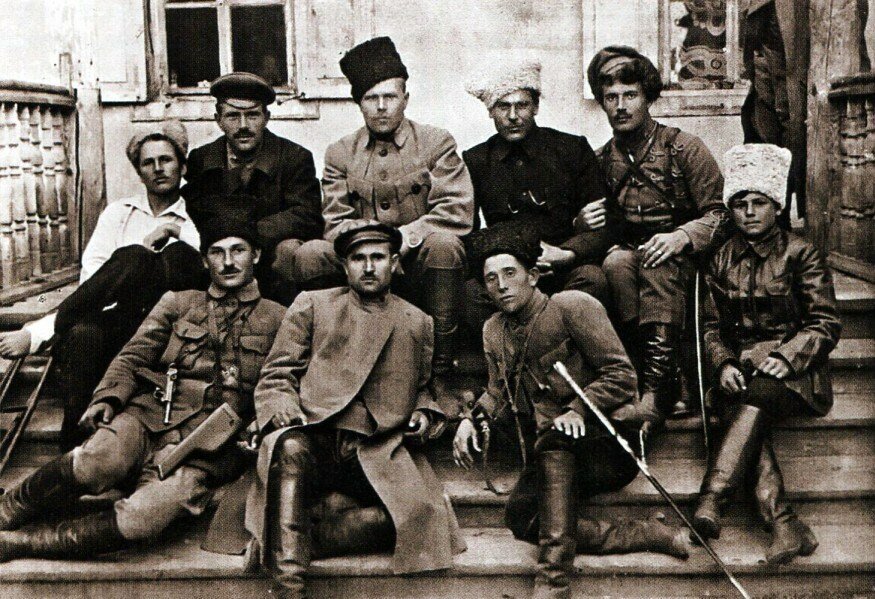  Банда или движение?