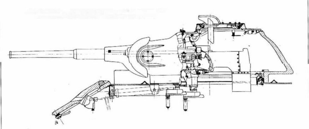 Пушка калибра 45мм 20КМ стоящая на А-20. 