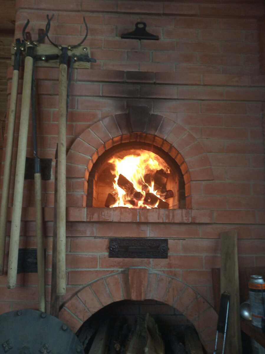 Потопил и теплее стало. И приготовить можно.