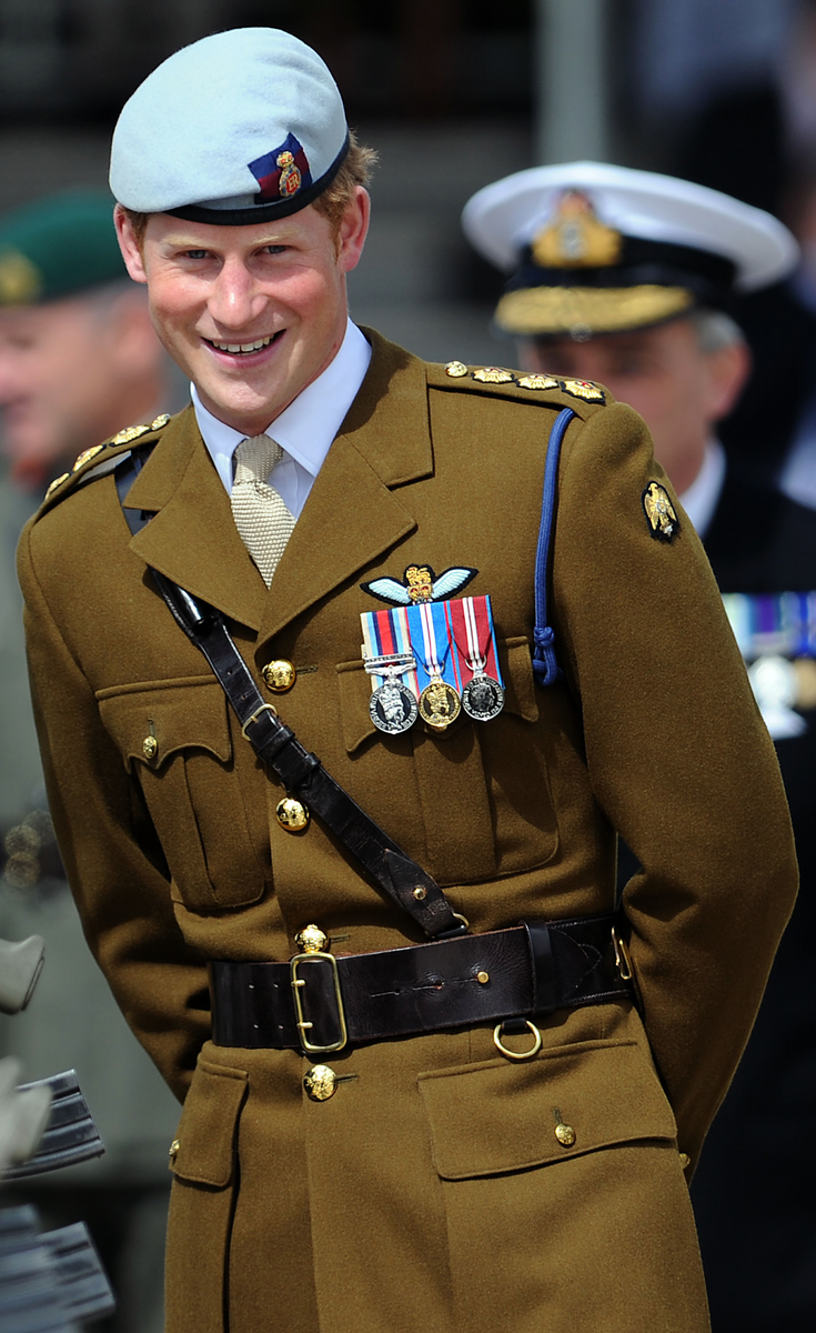 Полицейская форма. Офицер по английски. Парадная форма кмп сша. Британская офицерская форма. Силы обороны ирландии.